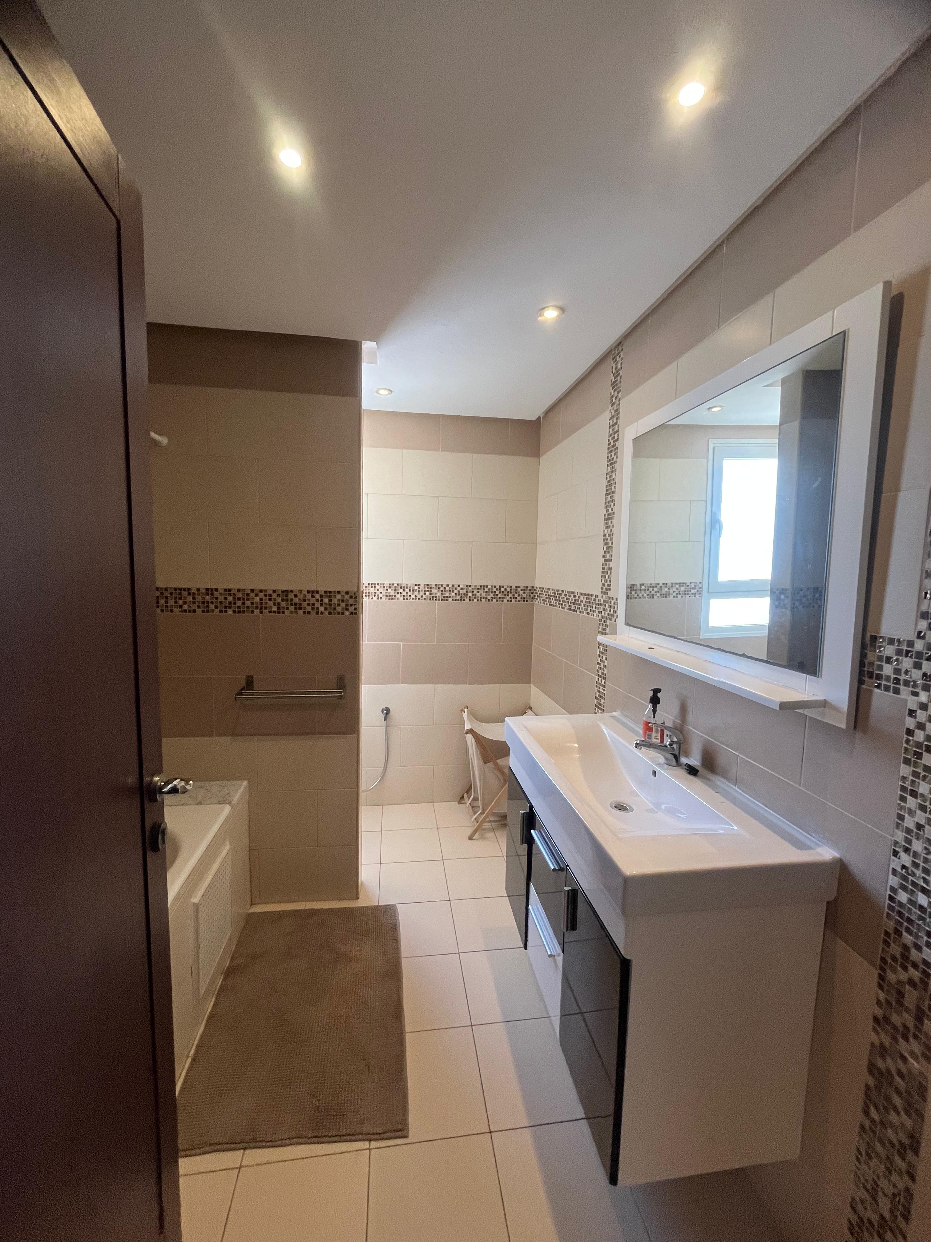 Sousse Jaouhara Sousse Khezama Location Appart. 4 pices Haut standing s3 rsidence scurise