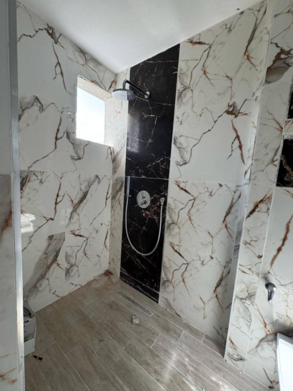 Hammam El Ghezaz Ezzahra Vente Appart. 2 pices 2 appartement en cours de construction  ezzahra