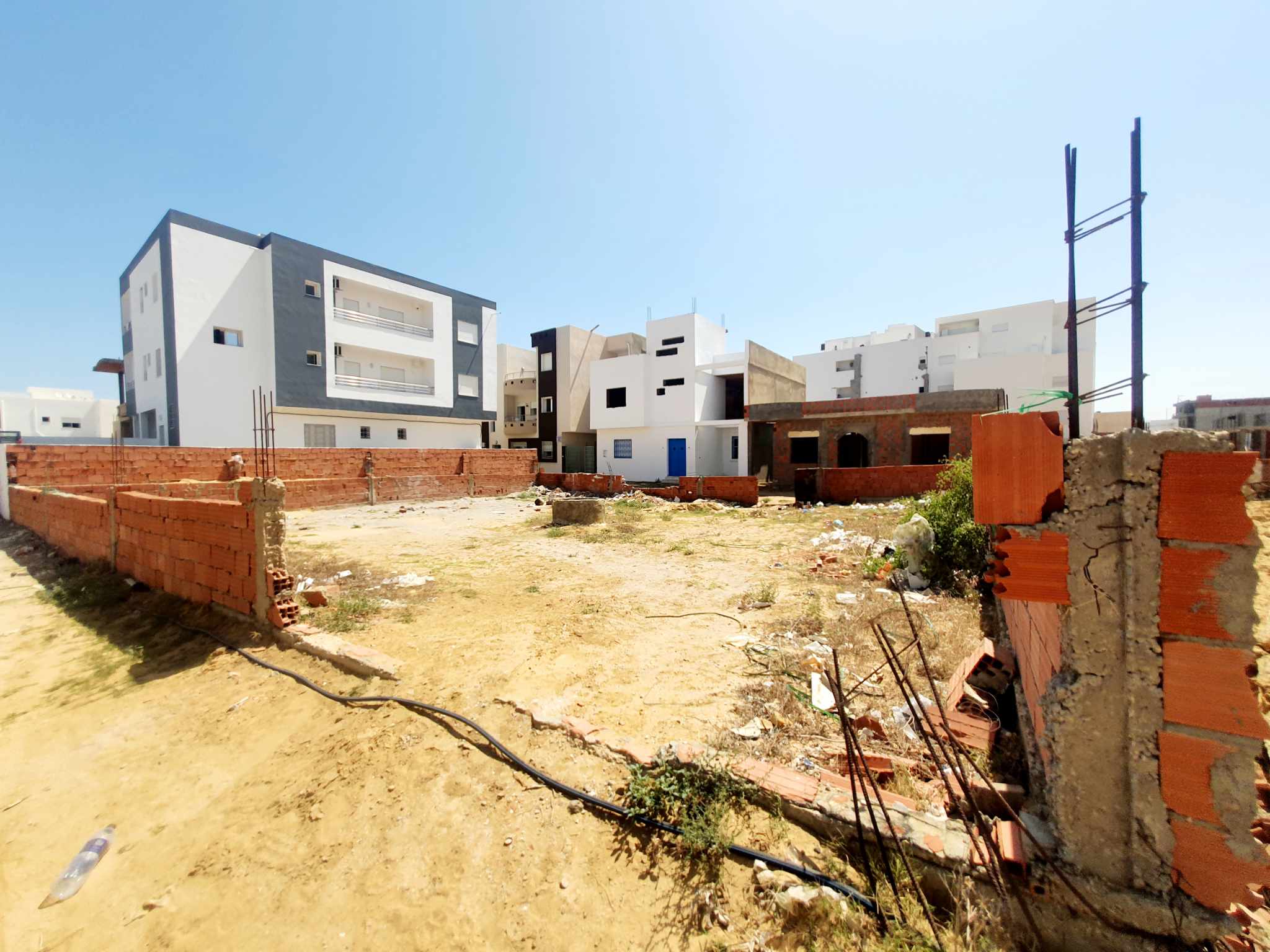 Hammam El Ghezaz Ezzahra Terrain Terrain nu Terrain double faade  ezzahra kelibia