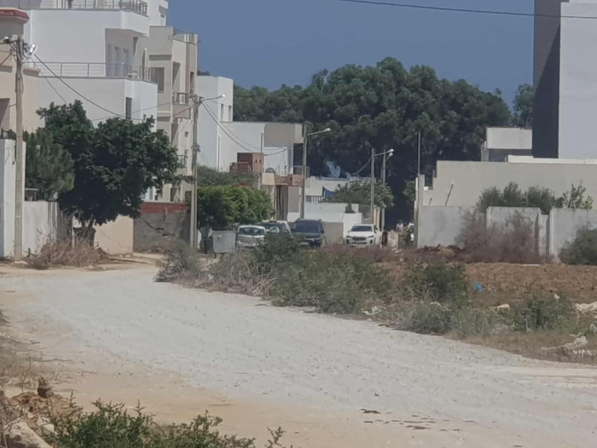 Hammam El Ghezaz Hammam El Ghezaz Terrain Terrain nu Terrain a titre bleu sur la route de la plage