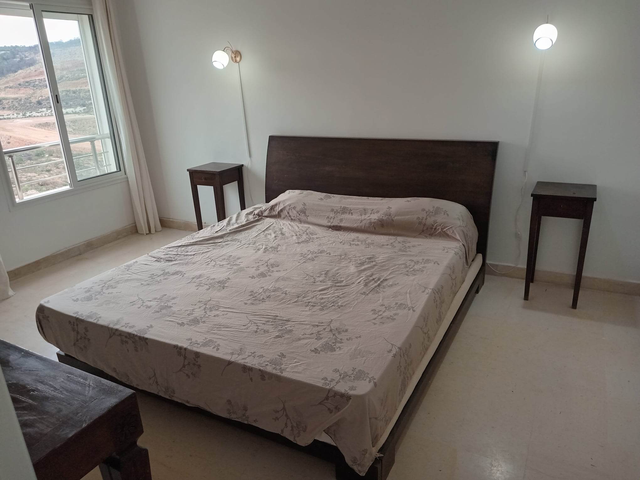 Ariana Ville Cite Ennasr 2 Location Appart. 2 pices S1 meubl hs avec terrasse spacieuse  ennasr 2