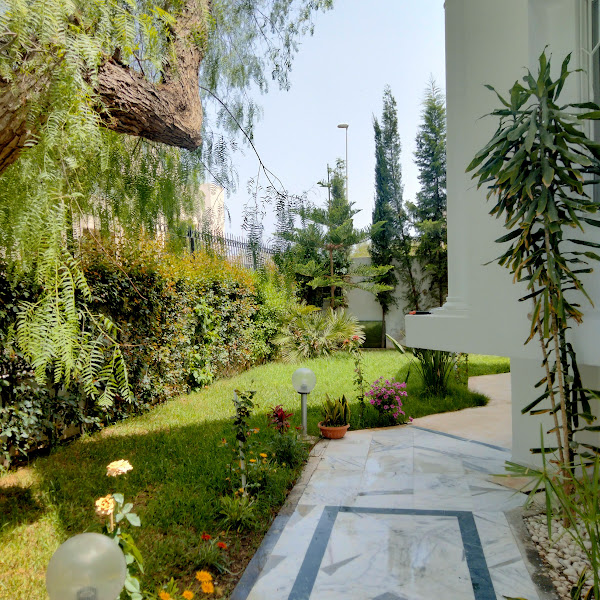 La Marsa Berge Du Lac Location Maisons Belle villa 750 m2 au lac 1