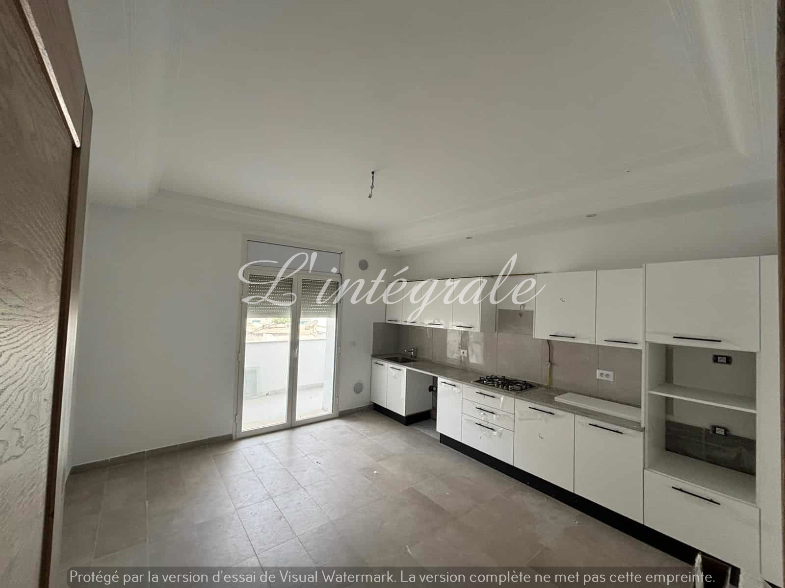 Ariana Ville Borj El Baccouche Location Appart. 4 pices S3 tout neuf au 1er tage