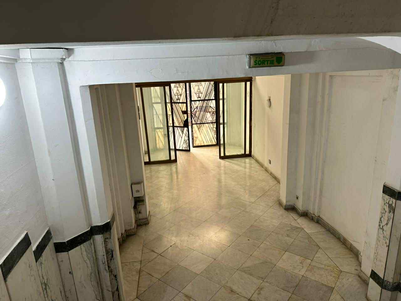 La Medina El Medina Vente Appart. 5 pices+ Immeuble tunis centre ville