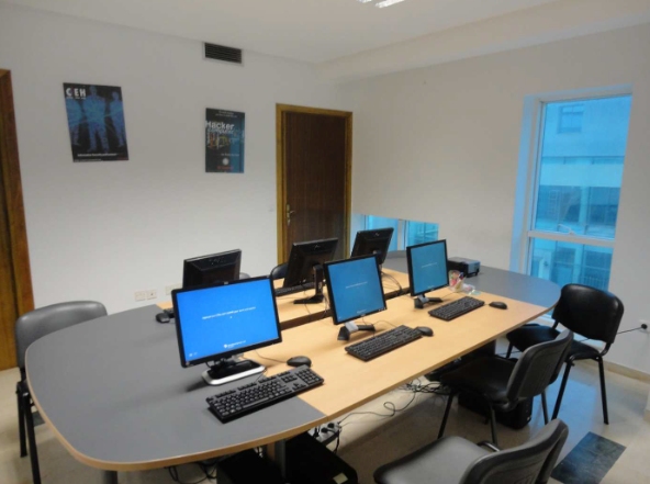 La Marsa&nbsp;Berge Du Lac&nbsp;Bureaux & Commerces&nbsp;Bureau&nbsp;Berge du lac2 loc  bur