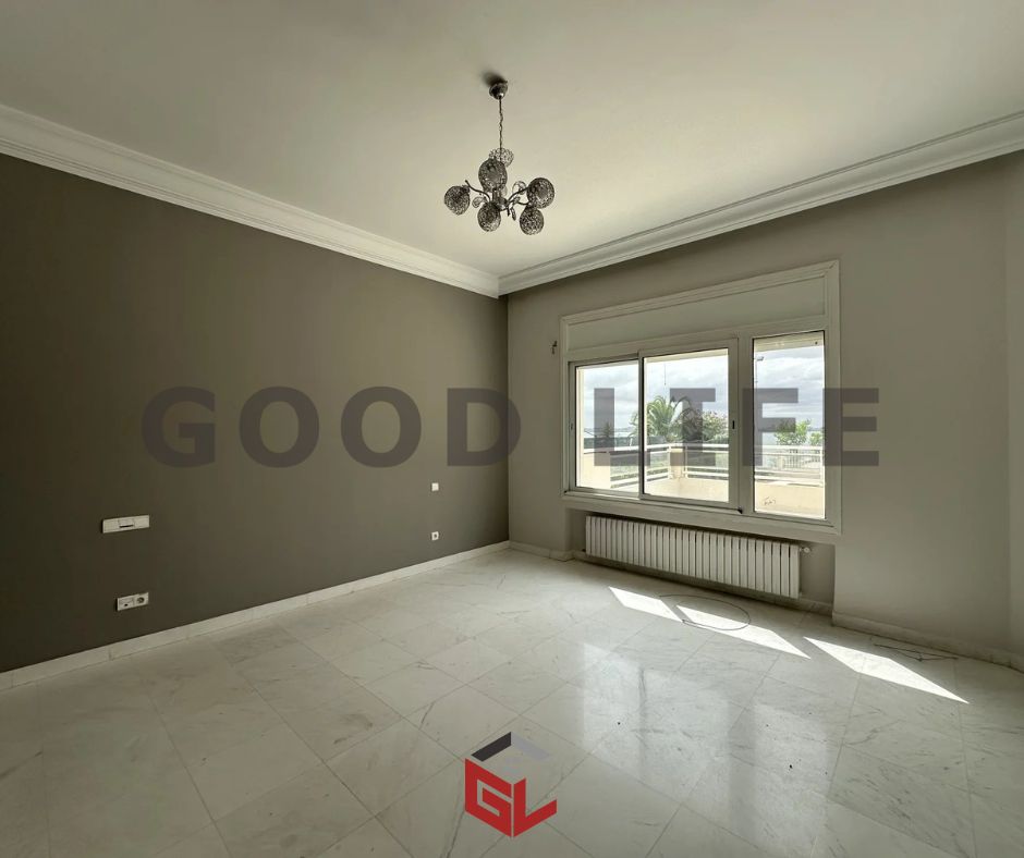 La Marsa Berge Du Lac Location Appart. 5 pices+ S4 au rdc avec vue sur le lac au lac1