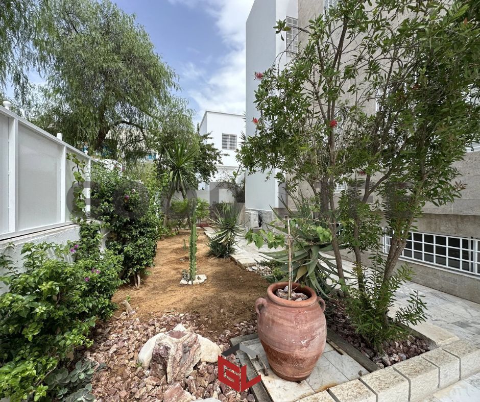 La Marsa Berge Du Lac Location Maisons Magnifique villa avec piscine au lac2