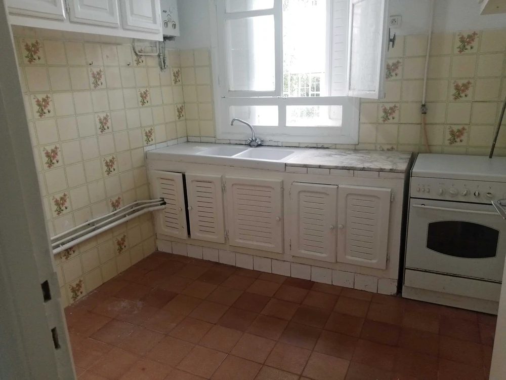 El Menzah El Manar 1 Location Appart. 2 pices Un mignon studio vide  manar1