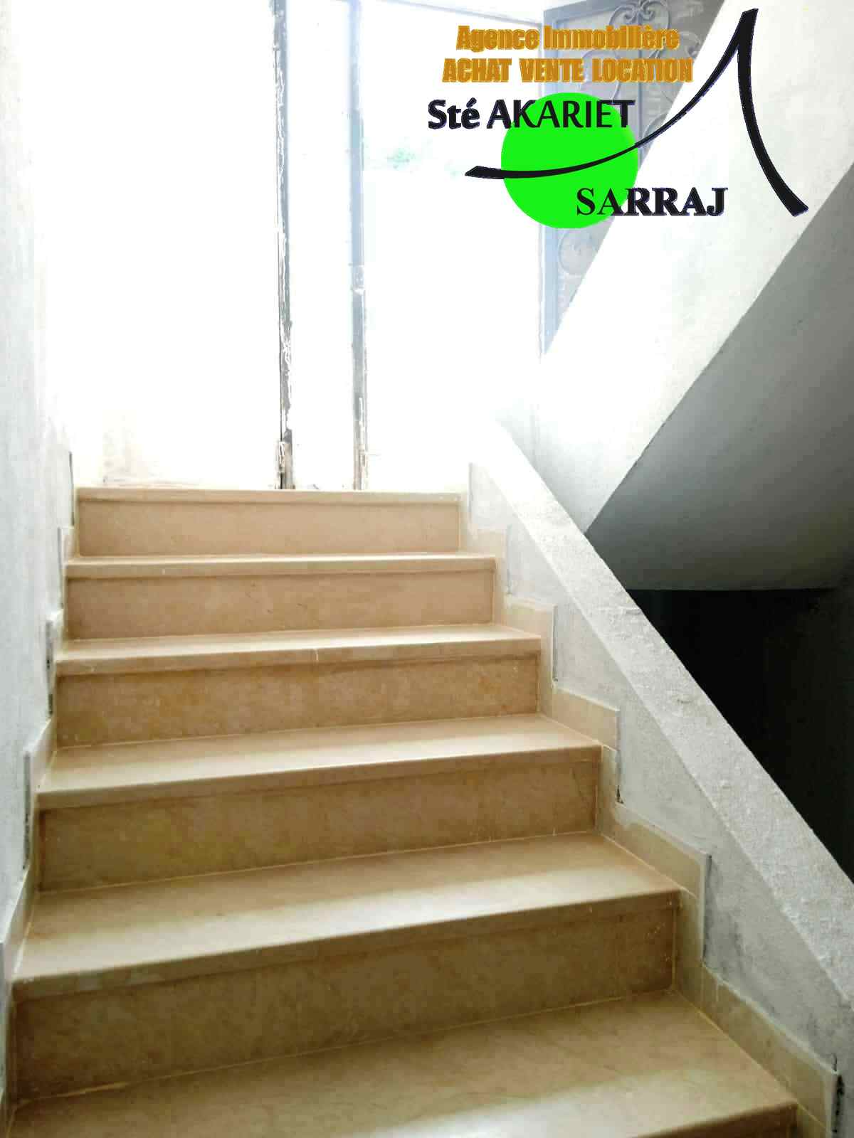 Sousse Jaouhara&nbsp;Sahloul&nbsp;Bureaux & Commerces&nbsp;Atelier,Garage&nbsp;Local au sous sol de superficie 100m � sahloul 4