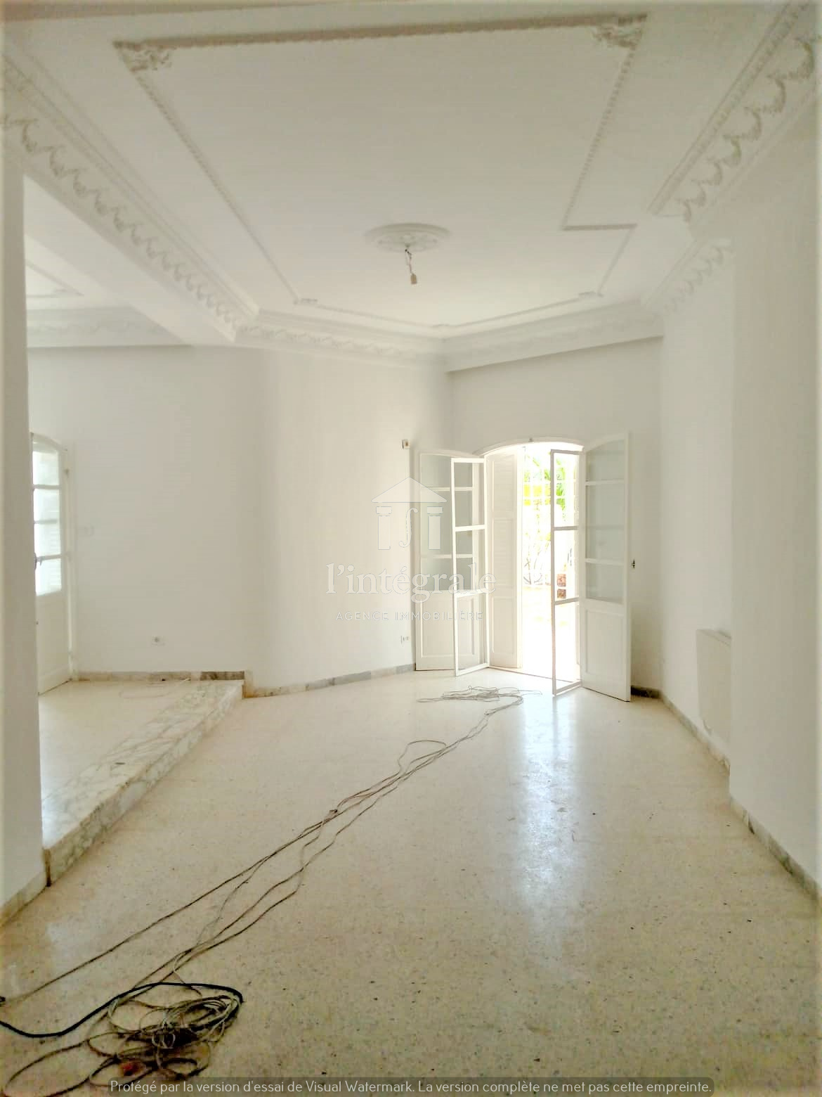 El Menzah El Menzah 9 Location Maisons S4 rez de chausse avec jardin