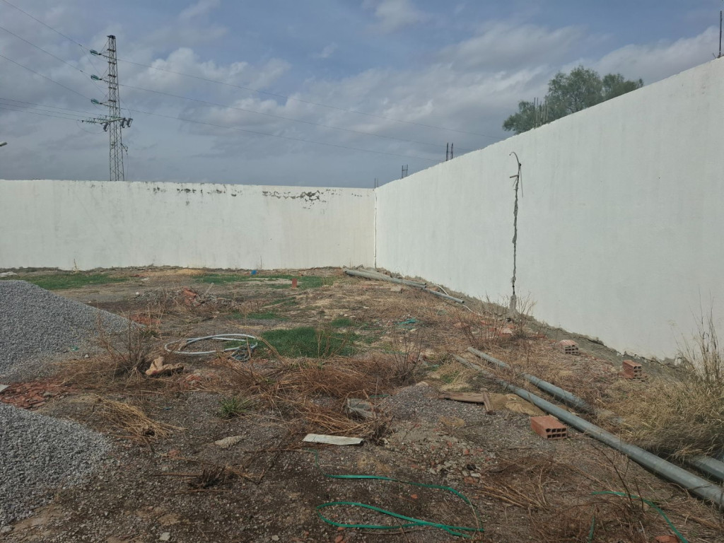 Mornag&nbsp;Khelidia&nbsp;Location&nbsp;Surfaces&nbsp;D�p�t 1000 m2 � oudhna