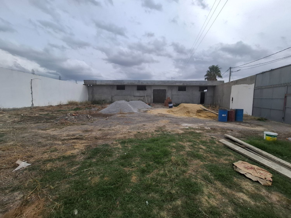 Mornag&nbsp;Khelidia&nbsp;Location&nbsp;Surfaces&nbsp;D�p�t 1000 m2 � oudhna