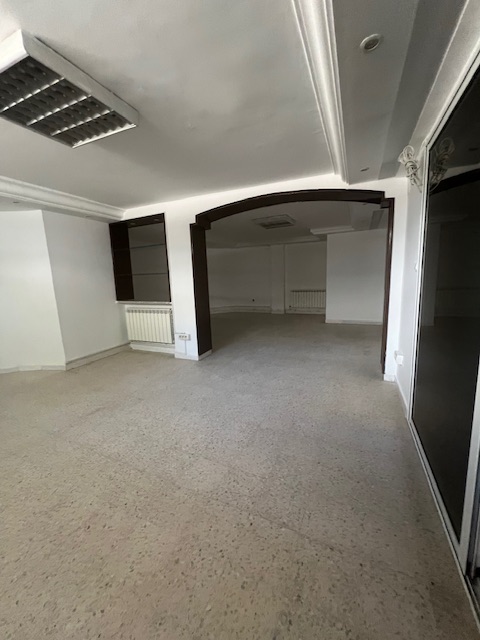 La Marsa Berge Du Lac Location Maisons Espace bureautique 550 m2 rdc villa au lac 2