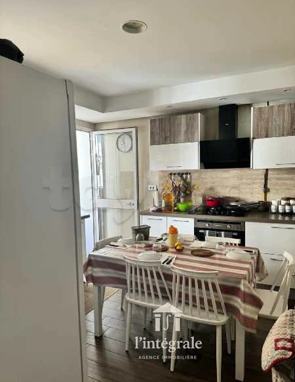 La Marsa El Aouina Vente Appart. 5 pices+ Appartement s4 opportunit unique