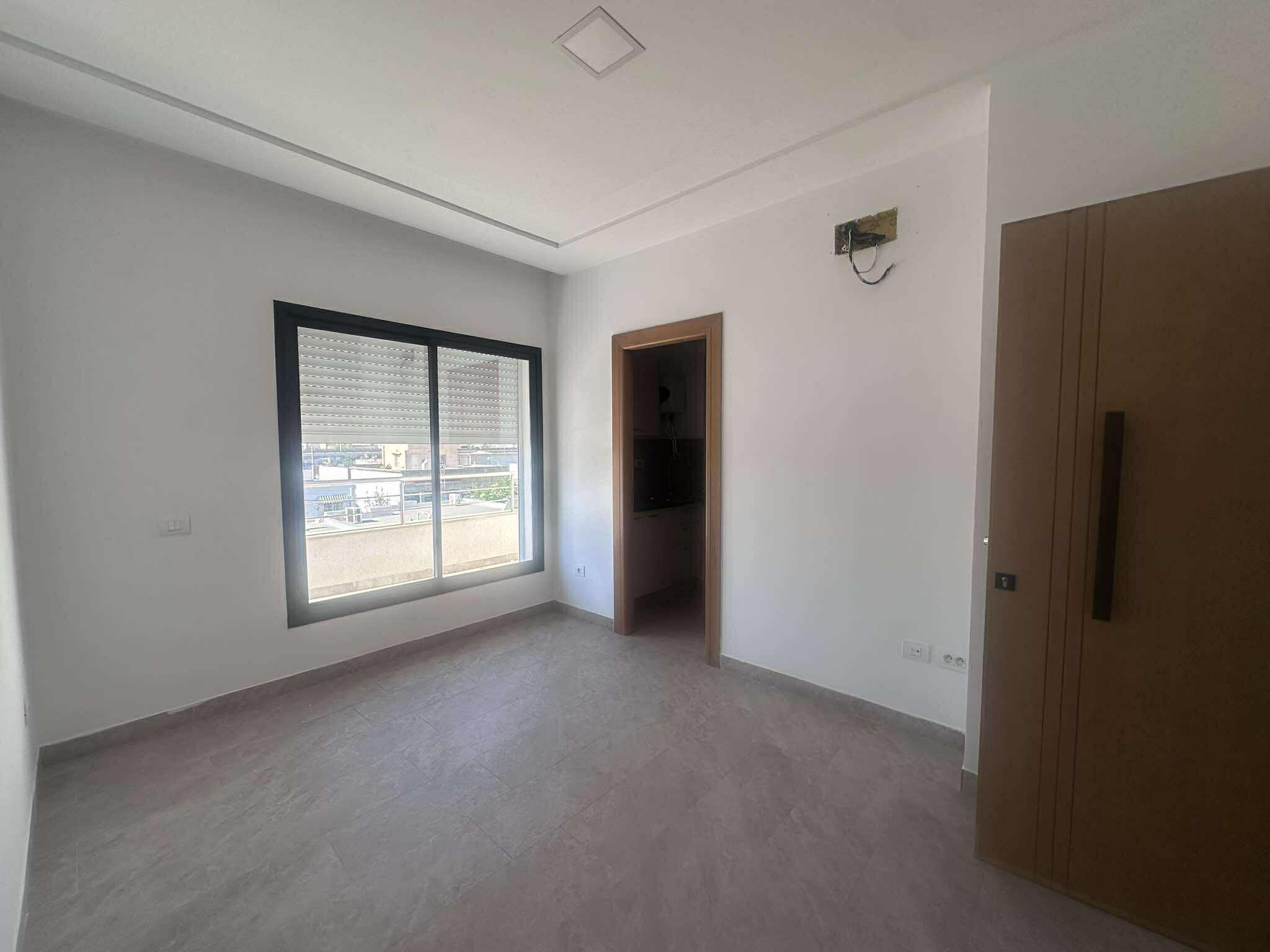 Ezzahra&nbsp;Ezzahra&nbsp;Bureaux & Commerces&nbsp;Bureau&nbsp;Bureau s2 ezzahraa