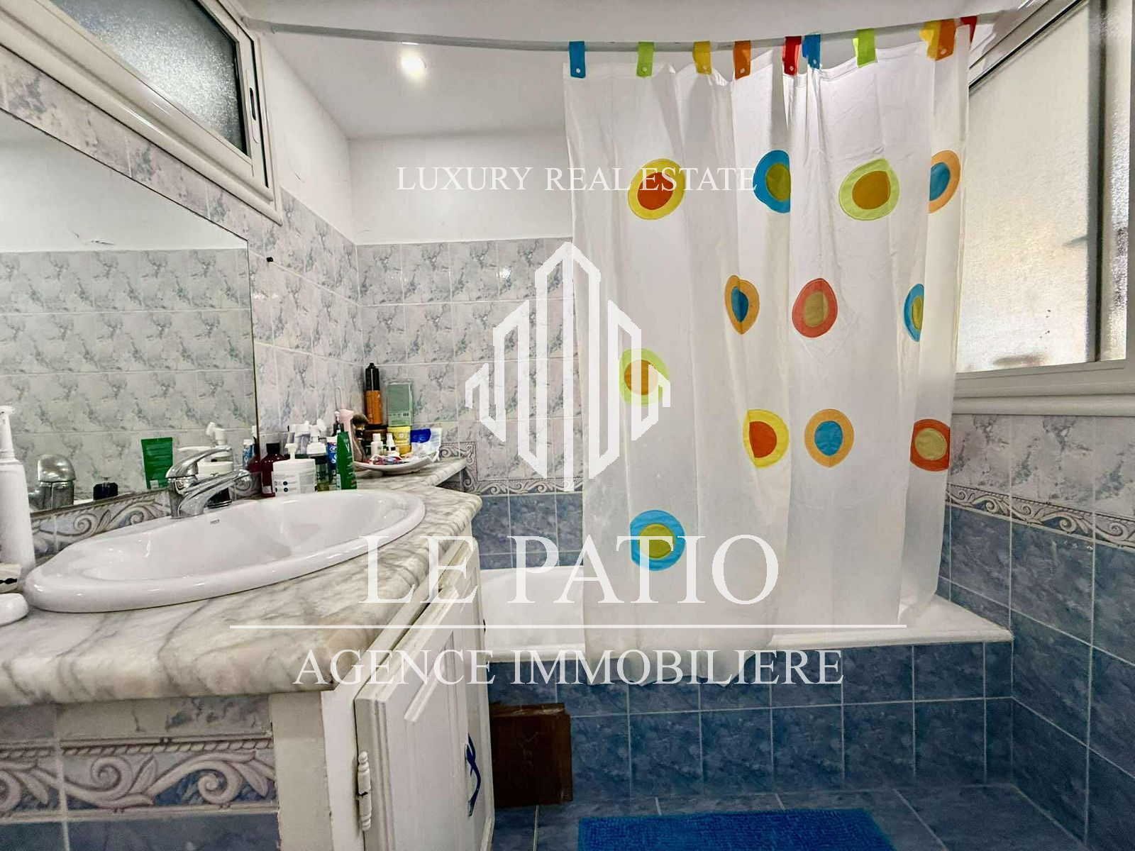 Ariana Ville El Menzah 6 Location Appart. 4 pices Appartement s3  el menzah 6