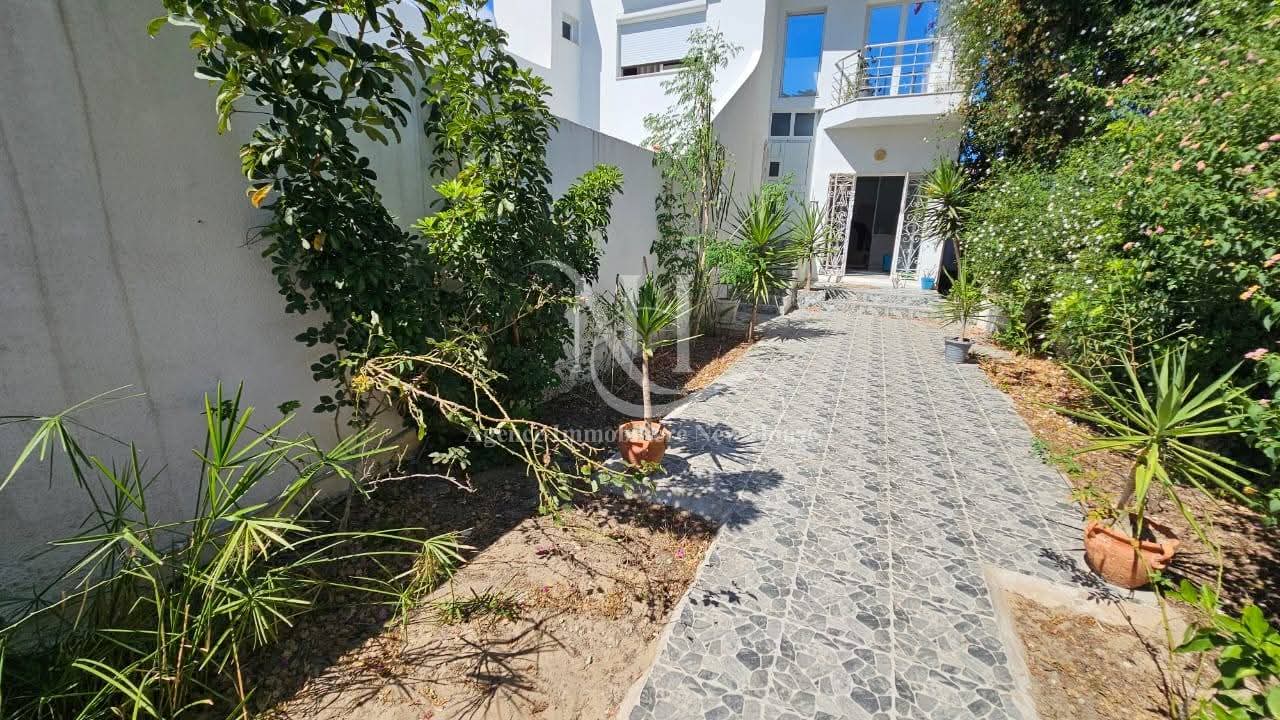 Bizerte Nord Bizerte Location Appart. 4 pices Etage corniche