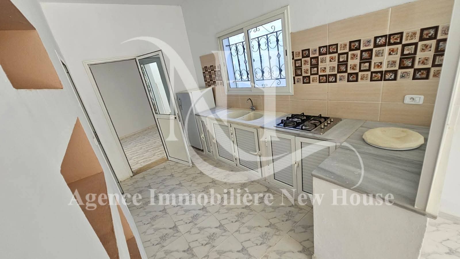 Bizerte Nord Bizerte Location Appart. 4 pices Etage corniche