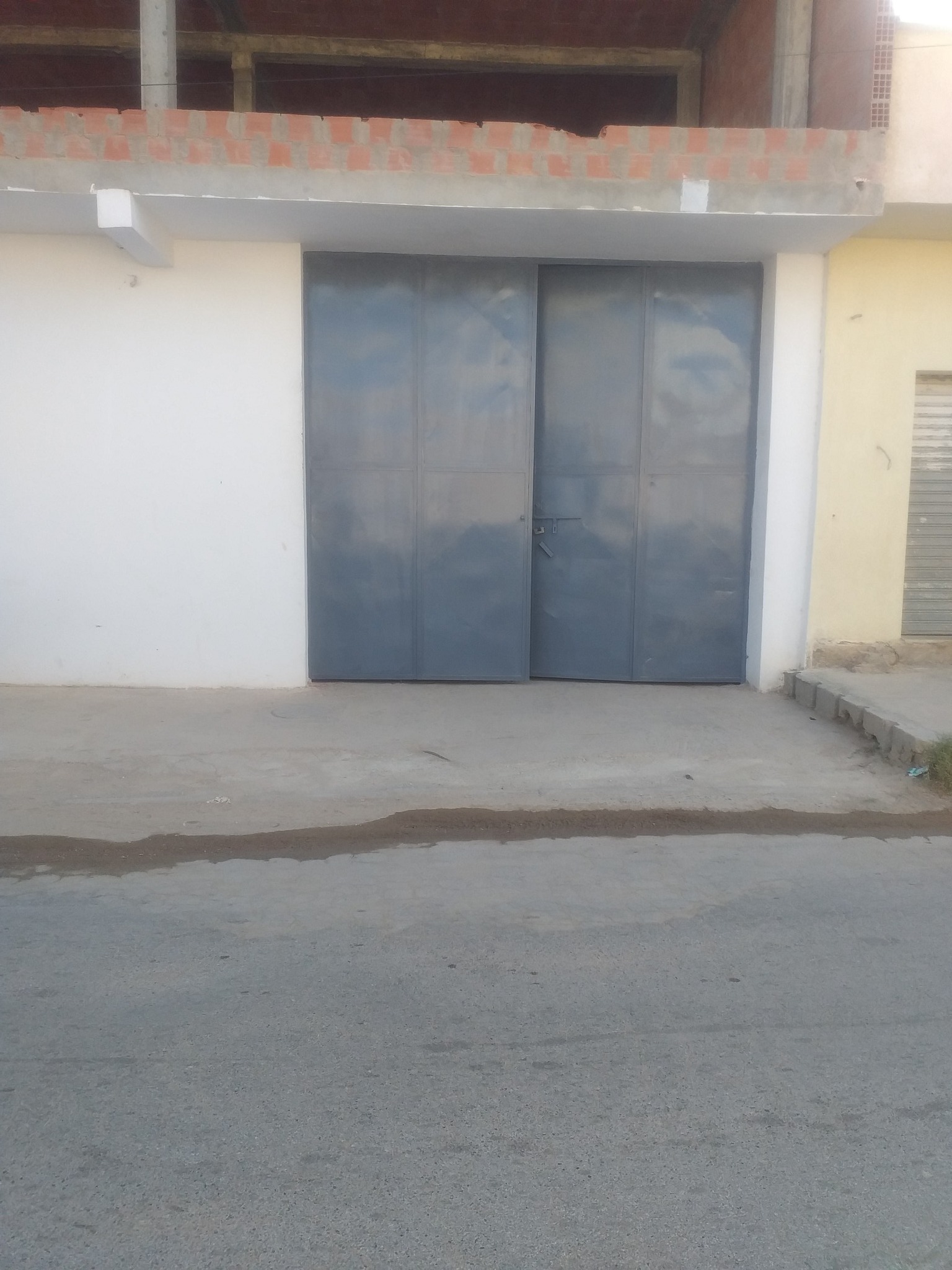 Mornaguia Mornaguia 20 Mars Bureaux & Commerces Autre Depot a mornaguia manouba
