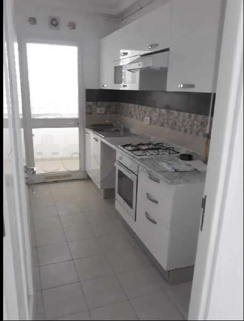 Raoued&nbsp;Cite Ennkhilet&nbsp;Location&nbsp;Appart. 1 pi�ce&nbsp;Apt haut standing enkhilet