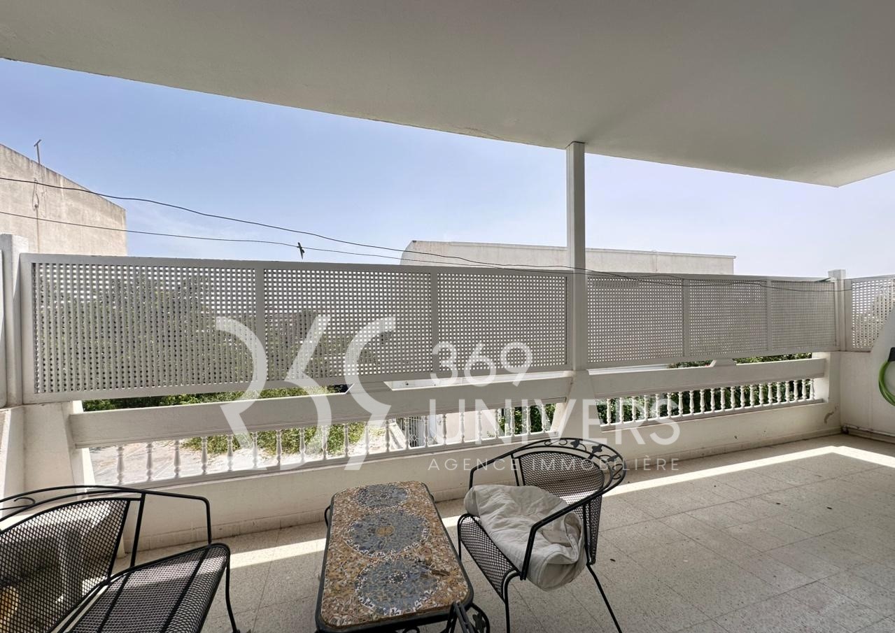 La Marsa&nbsp;Marsa Ennassim&nbsp;Location&nbsp;Appart. 4 pi�ces&nbsp;Etage avec piscine � la marsa ref ra134