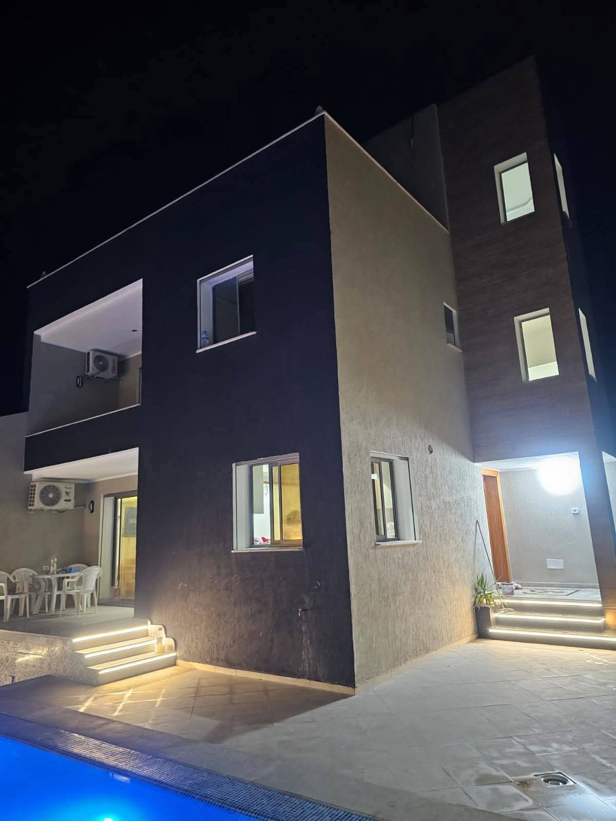 El Haouaria Cite Touristique Vente Maisons Villa confortable avec piscine