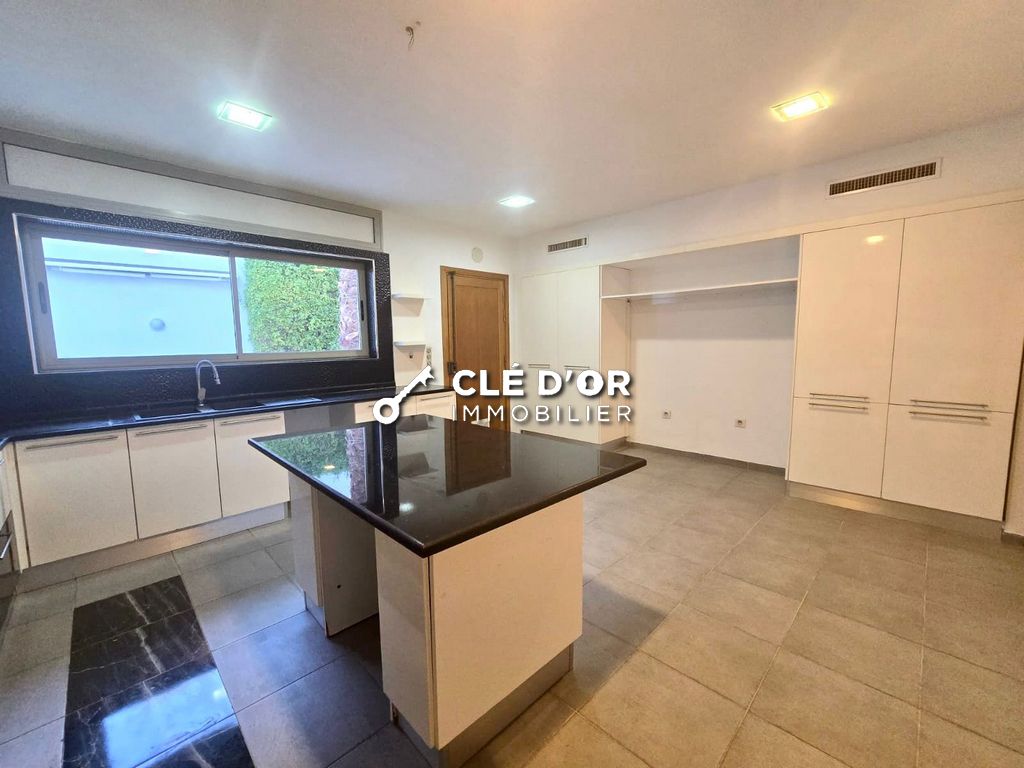 La Marsa&nbsp;Gammart&nbsp;Location&nbsp;Autre&nbsp;Une belle villa situe a gammarth