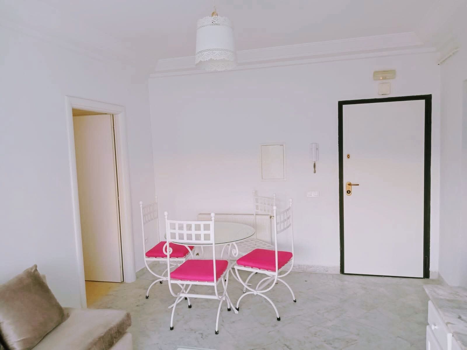 Ariana Ville&nbsp;Cite Ennasr 1&nbsp;Location&nbsp;Appart. 2 pi�ces&nbsp;S1 bien meubl� ennasr