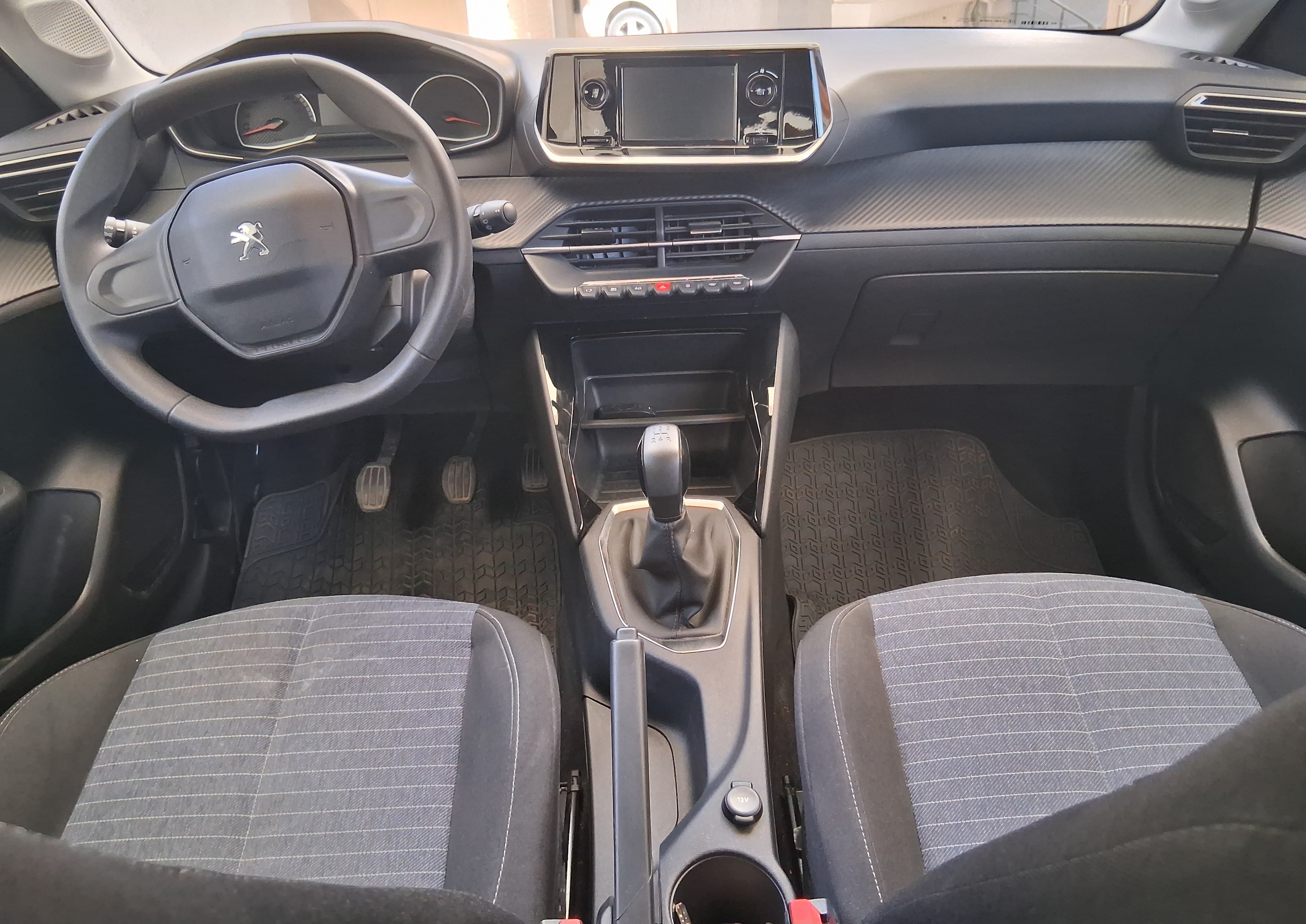Peugeot 208