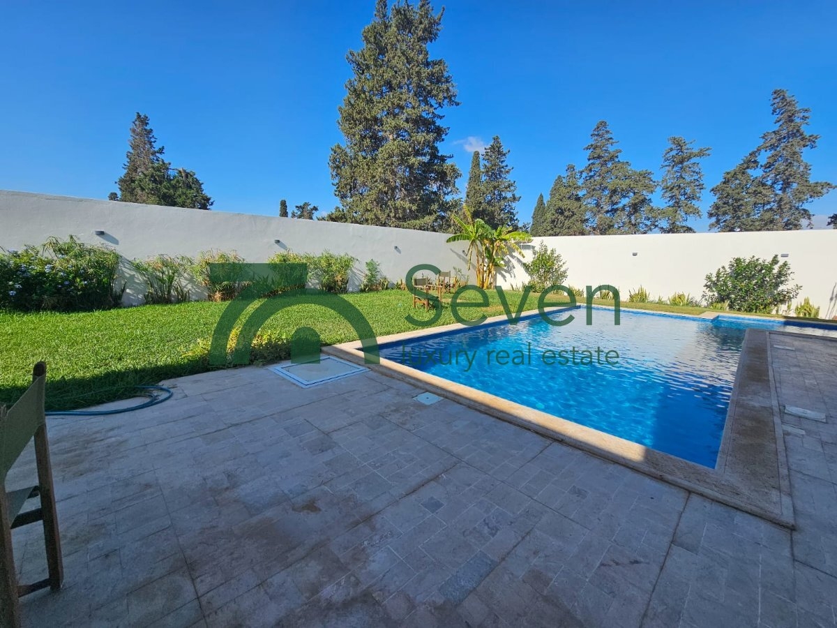 La Soukra La Soukra Location Maisons Villa meuble avec piscine  la soukra ref 21a