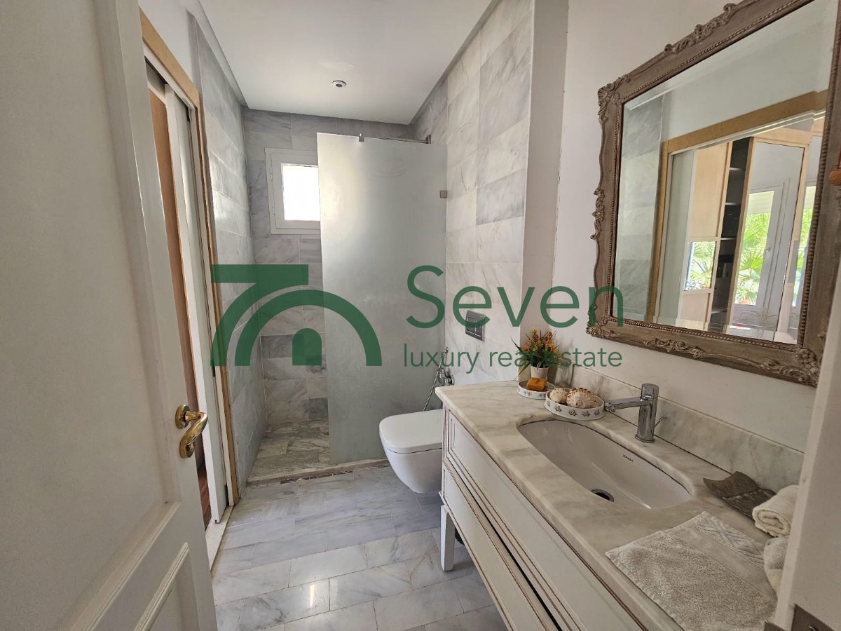 La Soukra La Soukra Location Maisons Villa meuble avec piscine  la soukra ref 21a