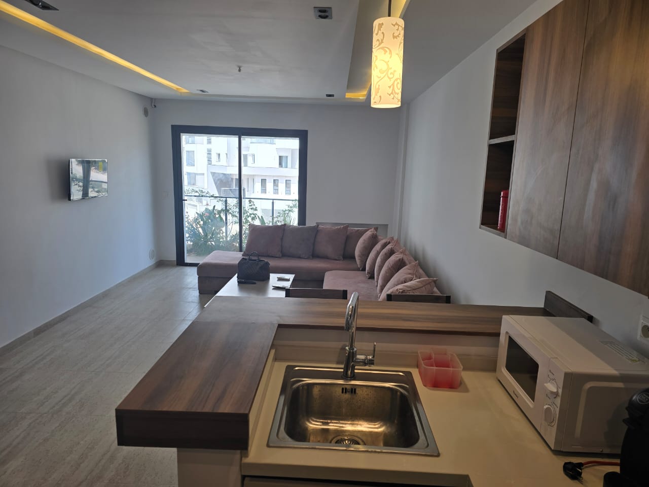 Ain Zaghouan Ain Zaghouan Location Appart. 1 pice Un appartement en s1 meubl  ain zaghouen nord