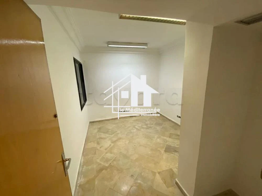 Bab Bhar Bab Bhar Location Appart. 3 pices Bureau h3  jeanne d'arctunis