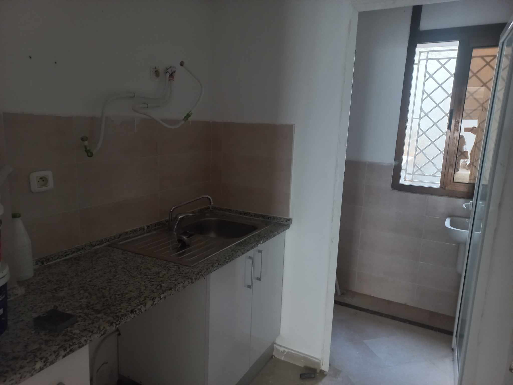 La Marsa Berge Du Lac Bureaux & Commerces Surfaces Local 45 m lac 1