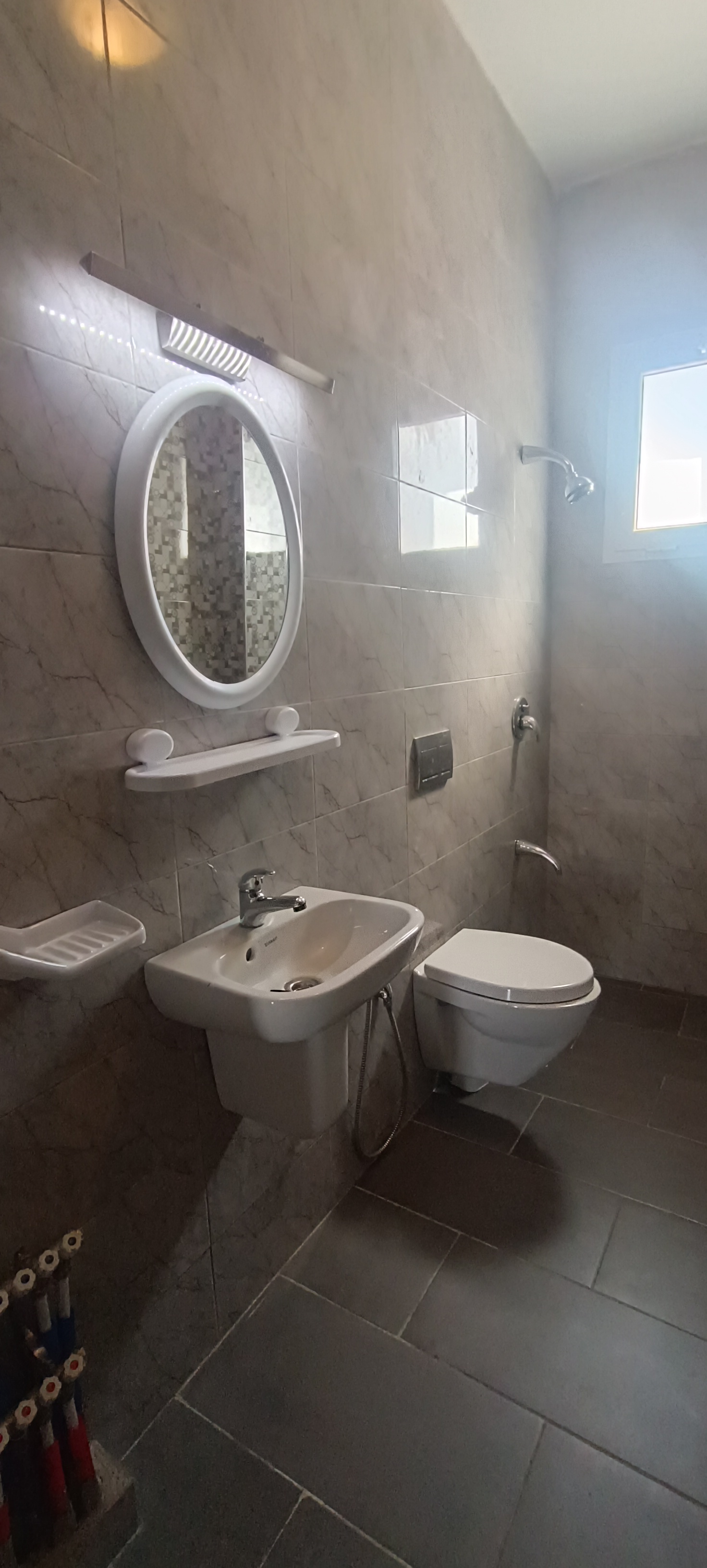 El Menzah&nbsp;Mutuelle Ville&nbsp;Bureaux & Commerces&nbsp;Bureau&nbsp;Mutuelleville etage s4 usage bureautique