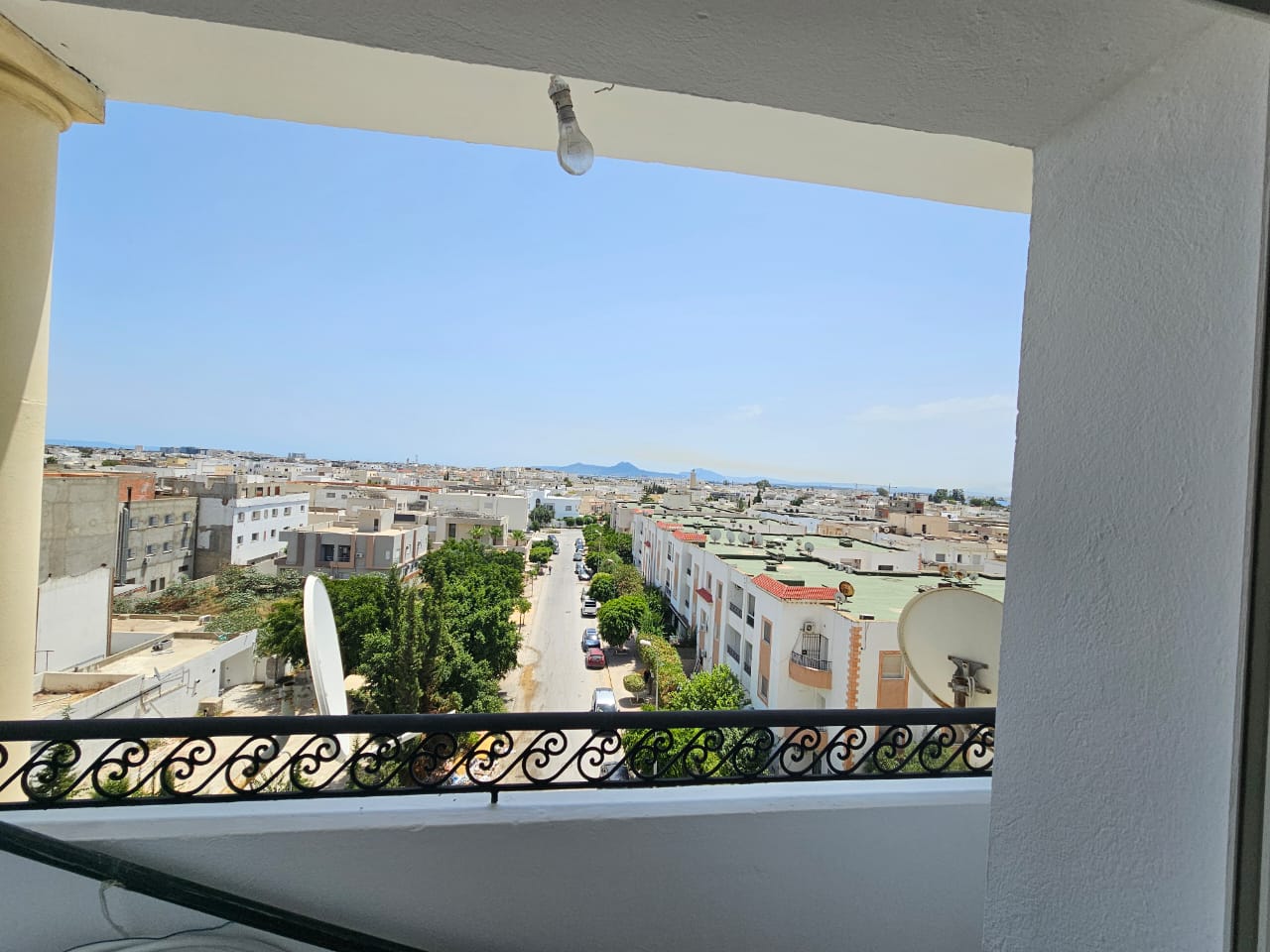 La Marsa El Aouina Location Appart. 4 pices S plus quatre bien orient jardins de l'aouina