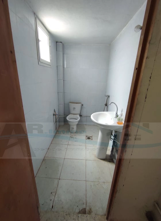 Bou Mhel El Bassatine Bou Mhel Bureaux & Commerces Surfaces Local 120m2 a bassatine