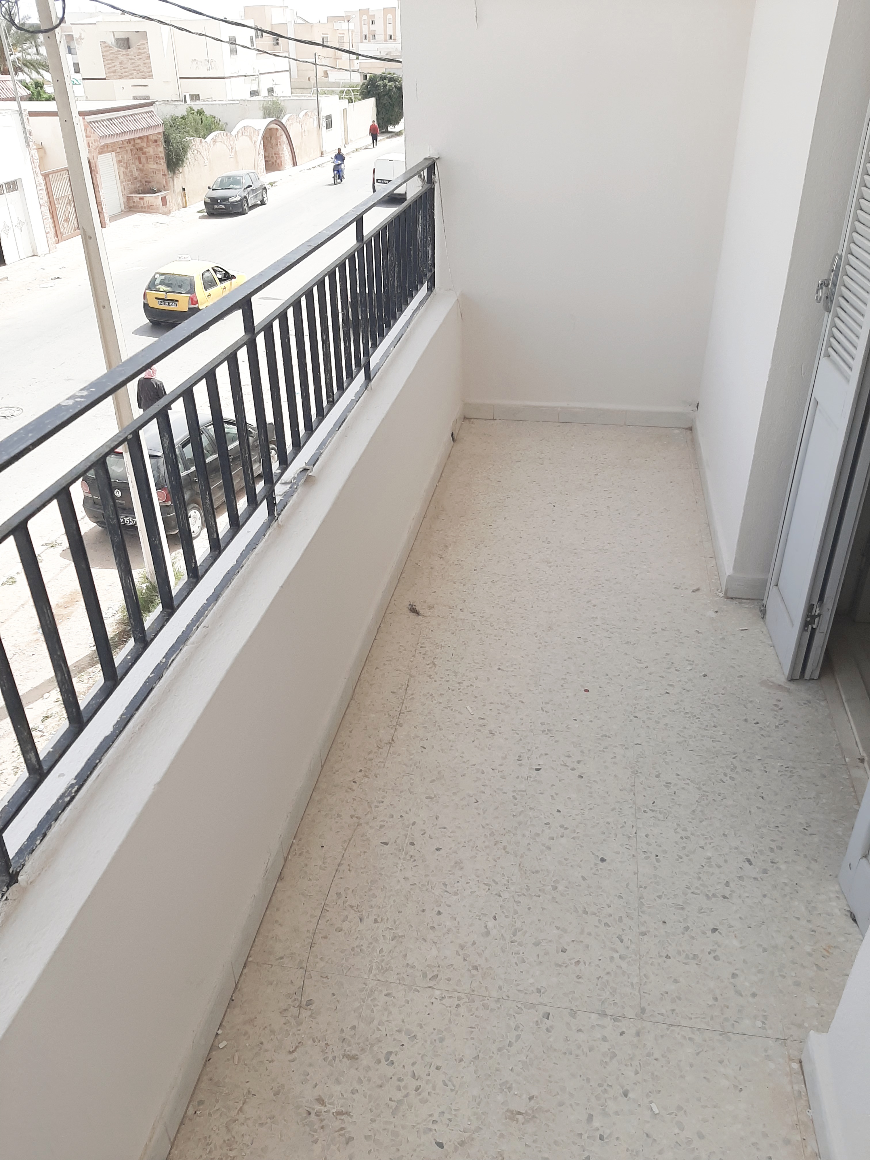 Sakiet Eddaier Essaltania Location Appart. 3 pices Grande appartement
