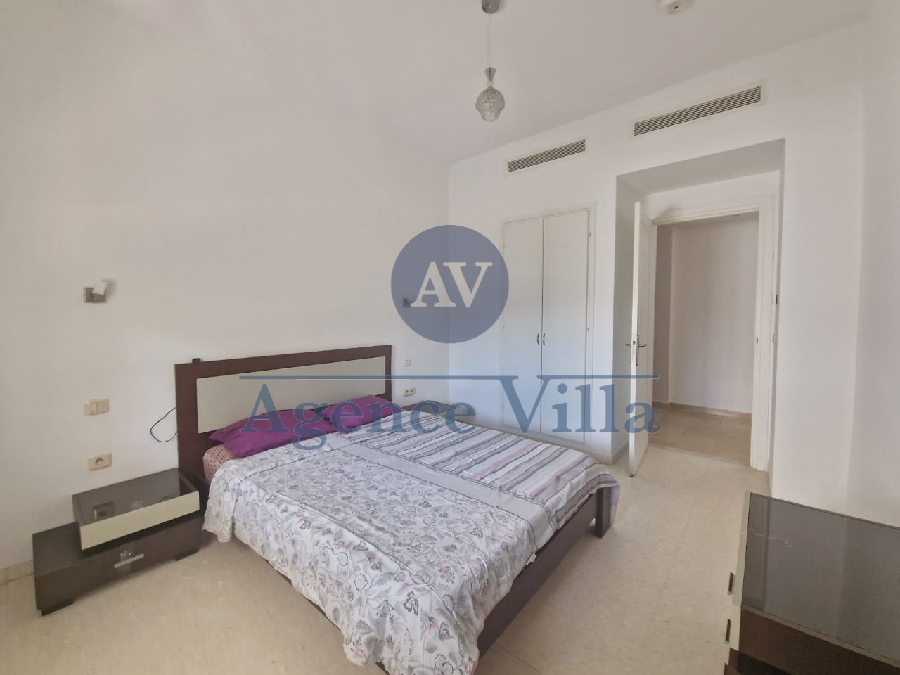 La Marsa Marsa Safsaf Location Appart. 4 pices Un appartement meubl s3  la marsa plage