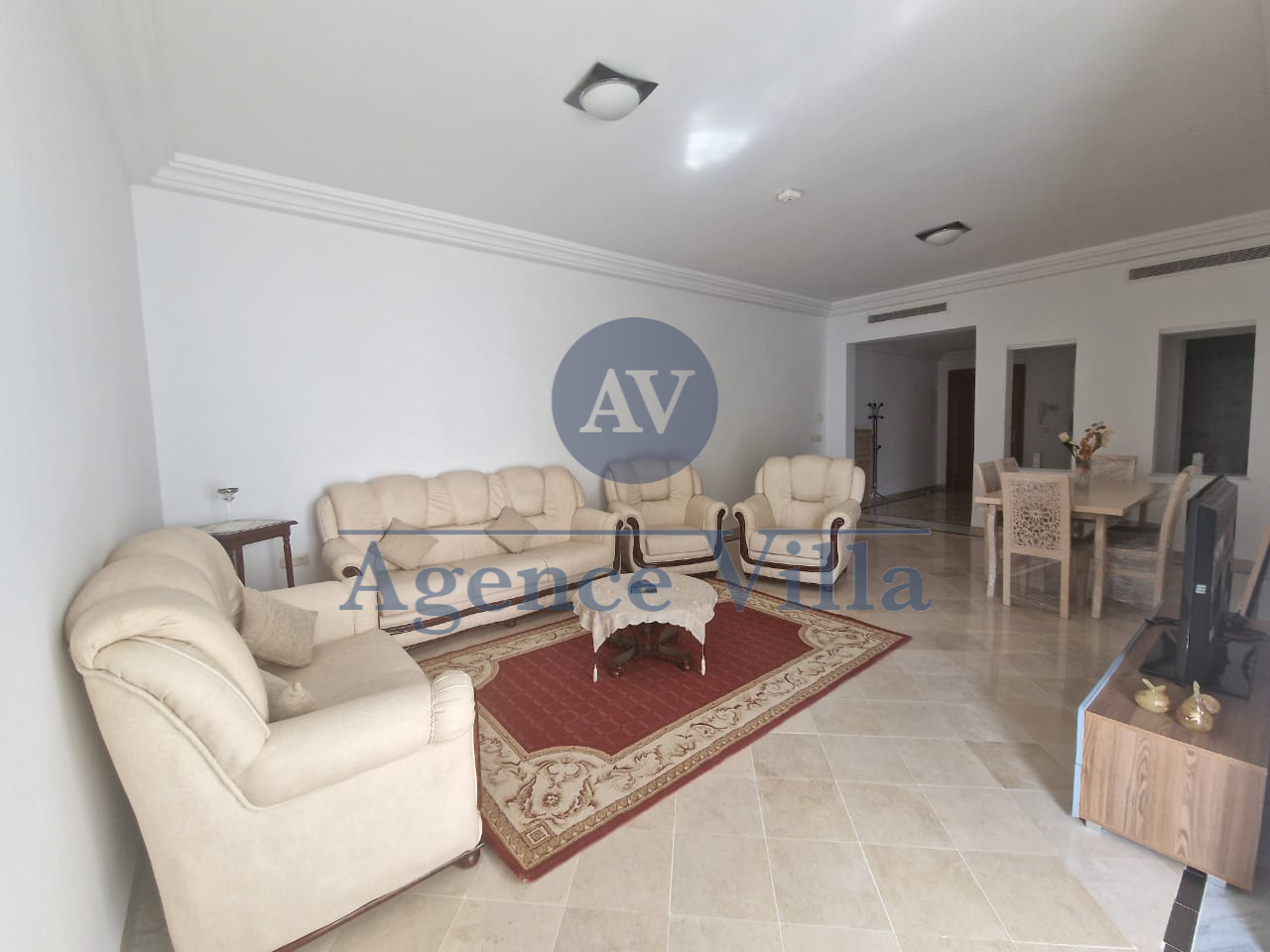La Marsa Marsa Safsaf Location Appart. 4 pices Un appartement meubl s3  la marsa plage