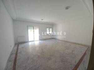 La Marsa Berge Du Lac Location Appart. 1 pice Un s4 avec jardin au lac 2