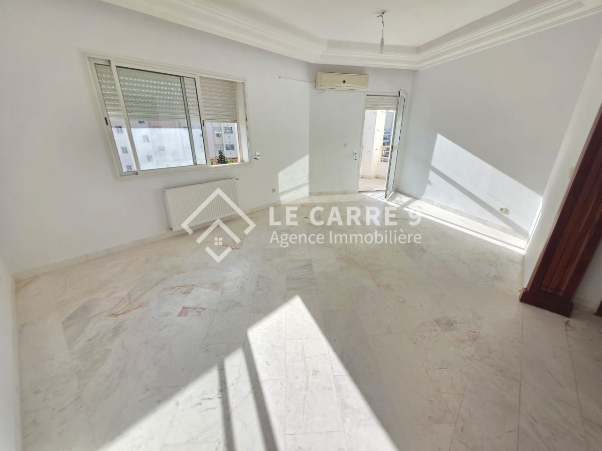 La Marsa El Aouina Location Appart. 3 pices Un s2 de 120m2  cit les palmeraies
