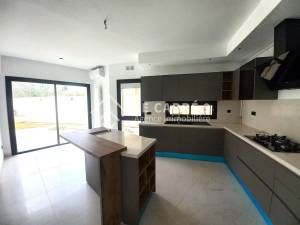 Ain Zaghouan&nbsp;Jardins de Carthage&nbsp;Vente&nbsp;Appart. 1 pi�ce&nbsp;Un duplex neuf avec piscine