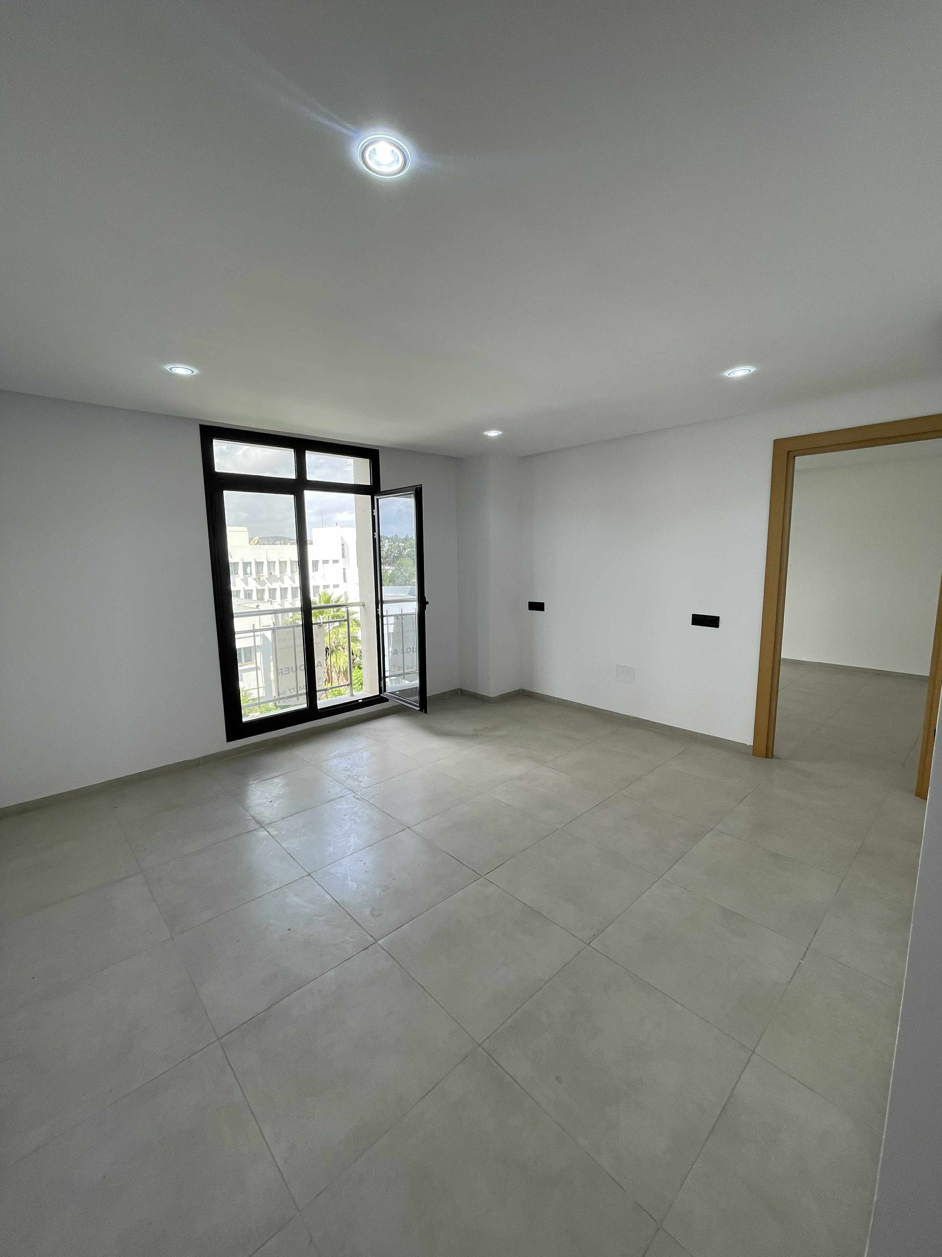 Cite El Khadra Cite Jardins Bureaux & Commerces Bureau Bureau 2 pices  alain savary