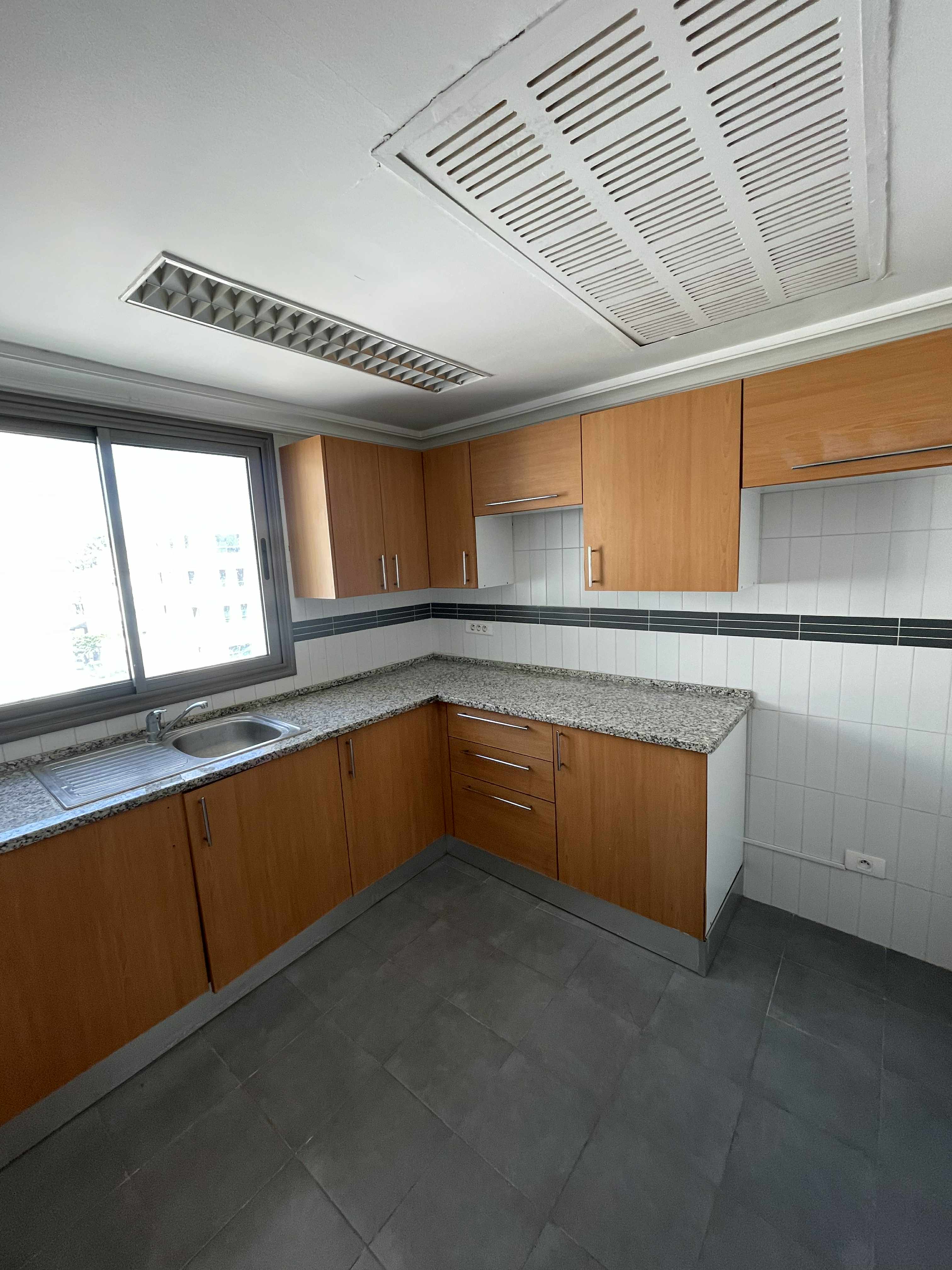 Cite El Khadra Cite Jardins Bureaux & Commerces Bureau Etage bureautiqua 350m2  alain savary