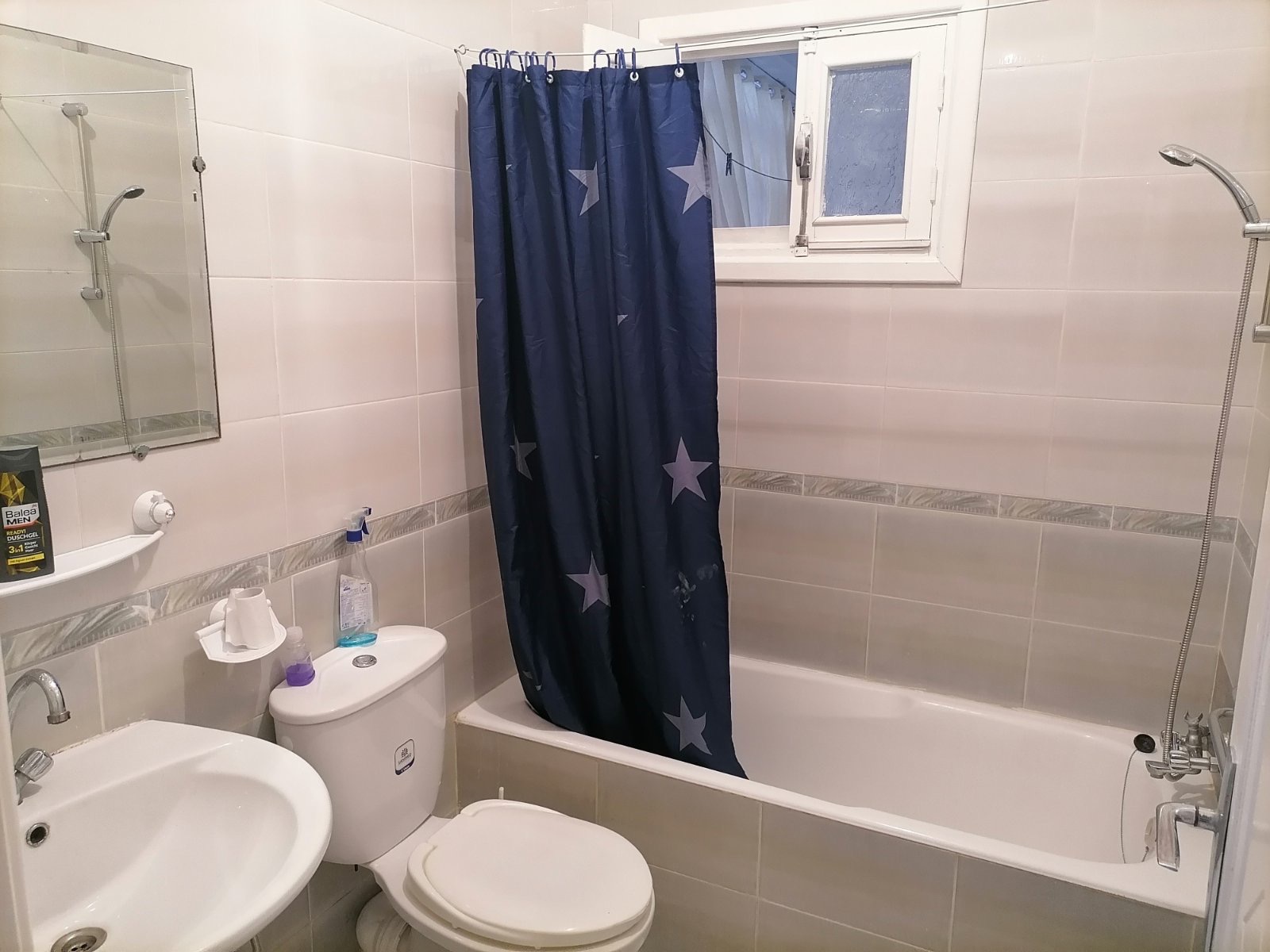 Raoued Jaafar 1 Location Appart. 3 pices Appart neuf de 3 pices meubl et climatis