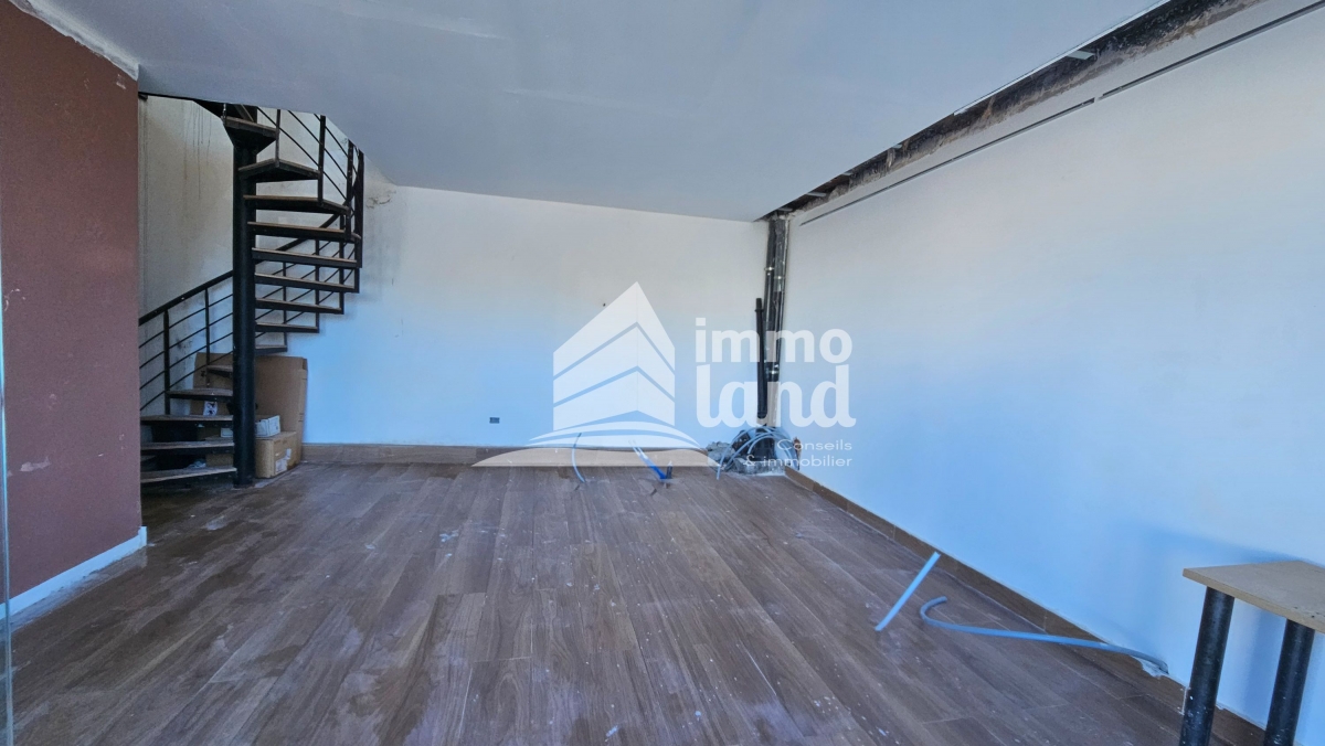 La Soukra La Soukra Vente Surfaces Local commercial  la soukra