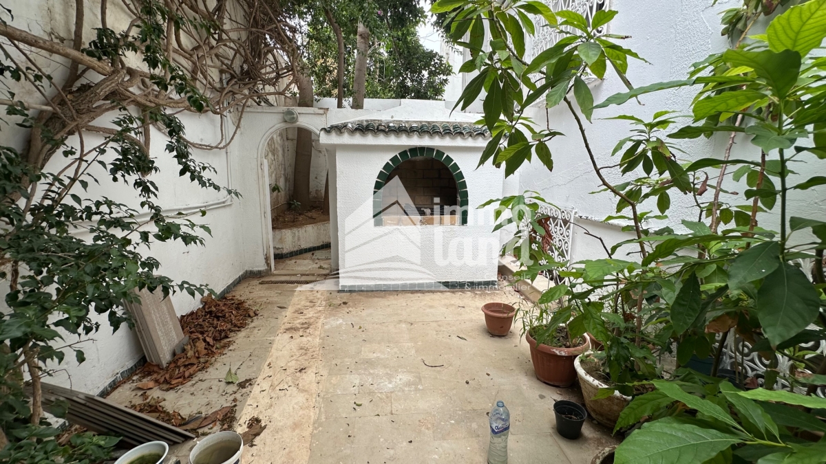 La Marsa Cite El Mhiri Location Maisons Villa sur deux niveaux  la marsa ville