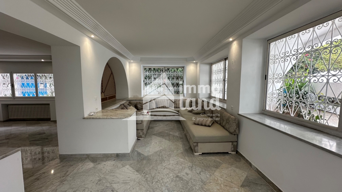 La Marsa Cite El Mhiri Location Maisons Villa sur deux niveaux  la marsa ville