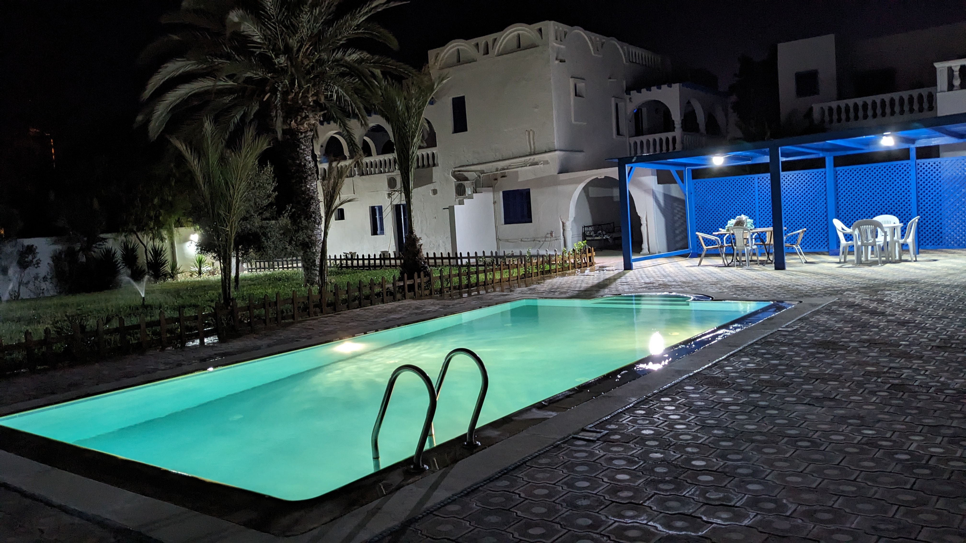 Djerba - Houmet Essouk Djerba  Location Appart. 4 pices Villa  s3 appart piscine
